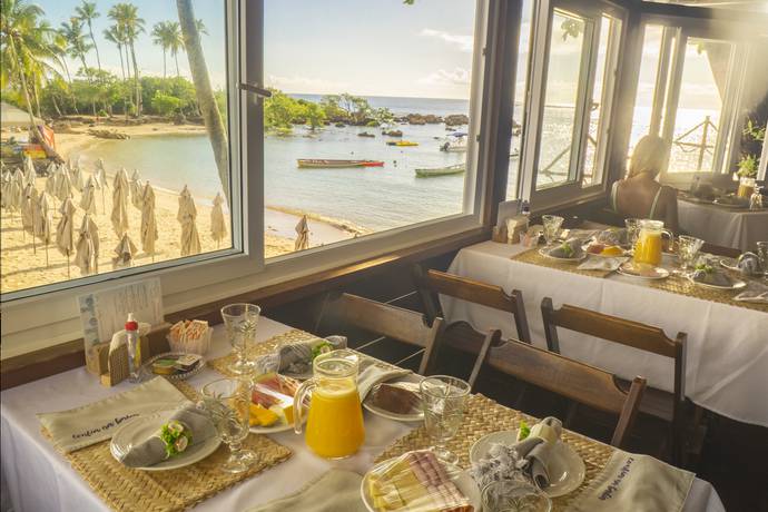 Saboreie as Delícias Matinais com Vista pro Mar